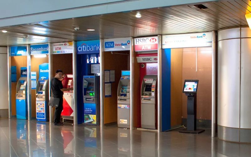 đổi tiền tại sân bay
