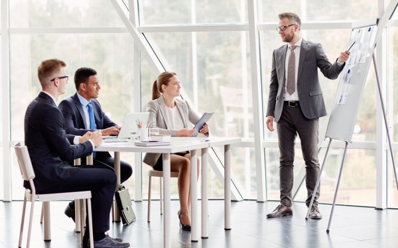 tiến hành triển khai chương trình đào tạo inhouse