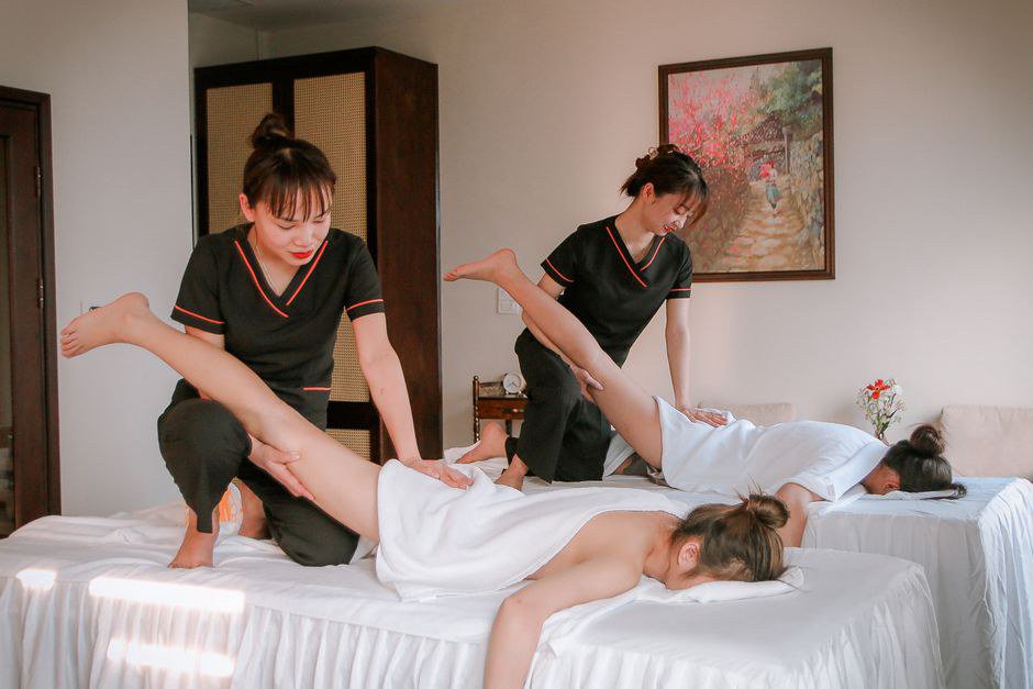 Massage Dưỡng Sinh: Bí Quyết Hồi Phục Cho Dân Công Nghệ